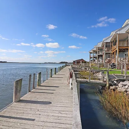 Villa Pony View - Pet Friendly, Waterfront With Boat Slip!
